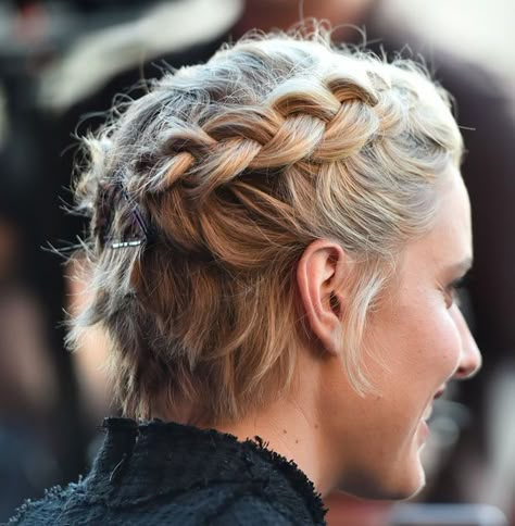 Braid Pixie Hair, French Braid Styles, Undercut Hair, Greta Gerwig, Corte Bob, Hair Undercut, Celebrity Hair, Jennifer Morrison, Pixie Hair