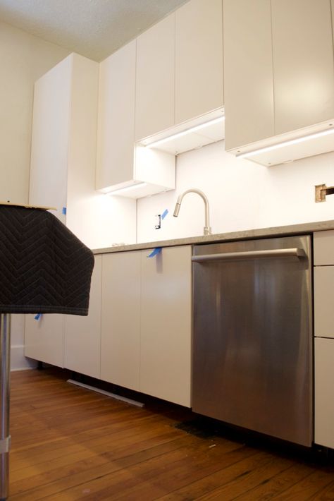 Tips for Installing Ikea Under Cabinet Lighting — The White Apartment Cooking Necessities, Ikea Kitchen Lighting, Installing Under Cabinet Lighting, Installing Kitchen Cabinets, Under Cupboard Lighting, Kitchen Under Cabinet Lighting, Ikea Cabinet, Apartment Tips, Modern Kitchen Lighting