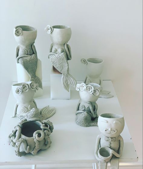 Mermaid Vase, Mini Bob, Handmade Ceramic Planters, Air Clay, Beach Bungalow, Cerámica Ideas, Clay Stuff, Beach Bungalows, Process Art