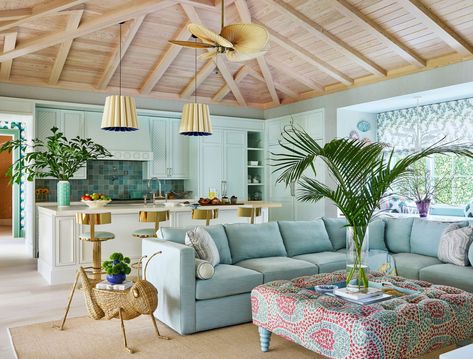 house Beach House Tour, House Beautiful Magazine, Palm Beach Style, Bunk Room, Spare Bedroom, House Beautiful, Modern Coastal, Beach Home, West Palm Beach