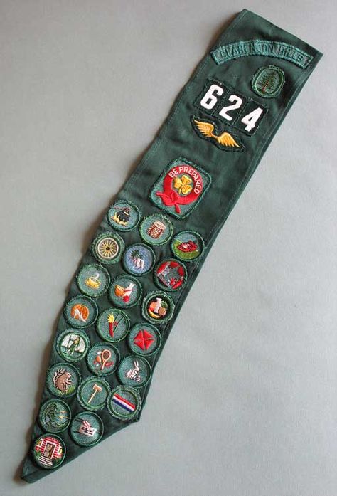 Girl Scout badges. my sash was also very full. when they changed to a vest, I had to resew every single badge. I was so proud of how many I had! Girl Scout Aesthetic, Girl Scout Sash, Brownie Girl Scout, Girl Scout Badges, Scout Badges, Postcard Collection, Vintage Memory, Childhood Toys, Girl Scout