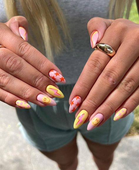 Festival Almond Nails, Yellow Nail Designs Coffin, Pink And Yellow Nail Art, Boomtown Nails, Pink And Yellow Nail Designs, Yellow Pink Nails, Nails Pink Yellow, Trendy Nails Yellow, Yellow And Pink Nails