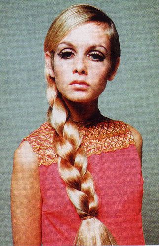 1960s Thick Twiggy Braid Twiggy Lawson, Twiggy Hair, 1960s Makeup, 60s Makeup, Graphic Eyes, Devon Aoki, Charlotte Rampling, Magazine Vogue, Bold Makeup