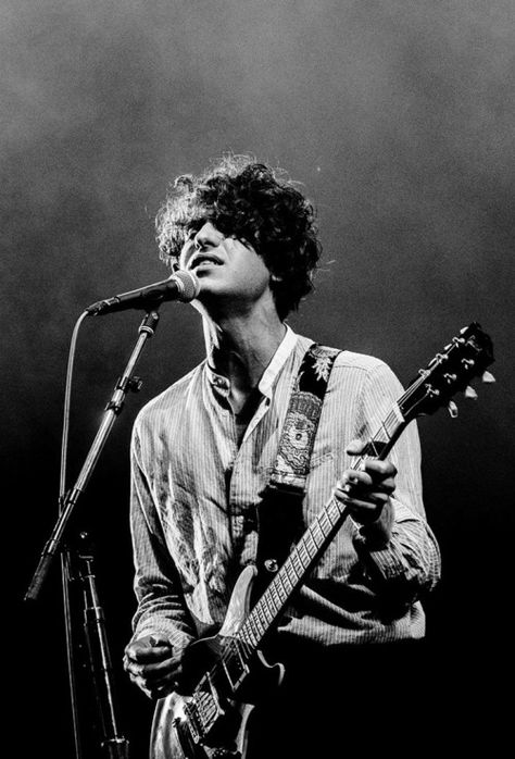 The Kooks, Rock Aesthetic, My Music Taste, Music Taste, Indie Rock, Cool People, Free Prints, White Photo, Live Music