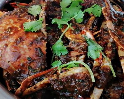 Asian Receipe, Black Pepper Crab, Crab Food, Crab Recipe, Crab Recipes, Malaysian Food, Chinese Dishes, A Present, Sea Food