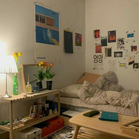 not mine Indie Room, Minimalist Room, Pretty Room, Dreamy Room, Cozy Room, Room Inspiration Bedroom, Room Ideas Bedroom, Aesthetic Bedroom, Dream Rooms