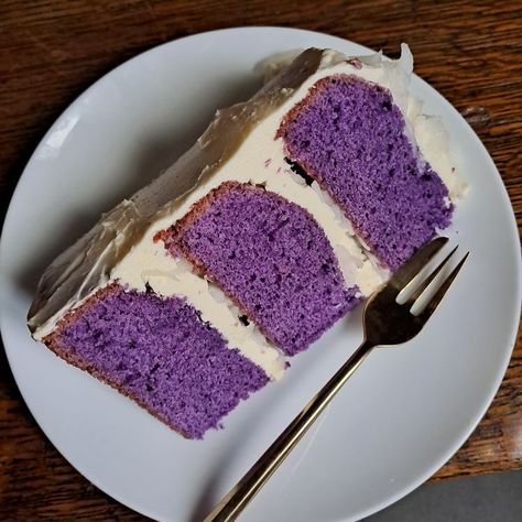 Ube Cake, Italian Buttercream, Cake Pulls, Cake Pops How To Make, Layer Cakes, Cake Board, Buttercream Cake, Cake Pans, Layer Cake