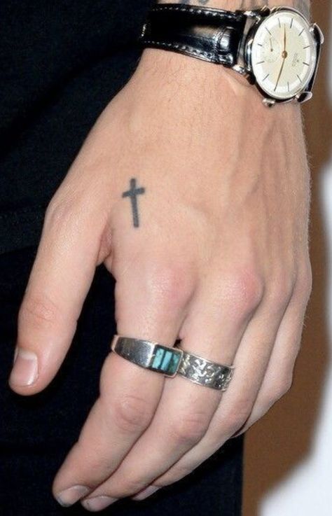 Cross Tattoo On Hand, Cross Tattoo On Wrist, Harry Styles Hands, Harry Tattoos, Magic Runes, Harry Styles Tattoos, Cross Tattoo For Men, Circle Tattoos, Wrist Tattoos For Guys