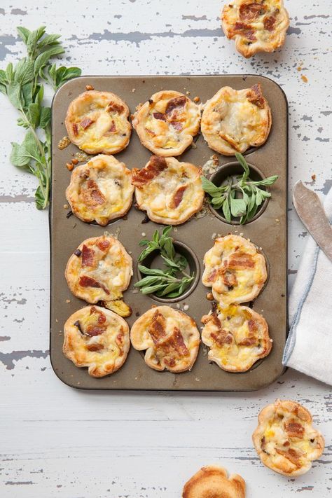 These mini quiches are cute, sophisticated, and can be easily made ahead for your next party. #appetizer #fingerfood #quiche #partyfood Open House Party Food, House Party Food, Open House Food, How To Cook Leeks, Mushroom And Cheese, Leek Mushroom, Open House Party, Goat Cheese Quiche, Cheese Quiche Recipe