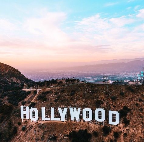 Hollywood Hollywood Boulevard Aesthetic, Hollywood Astethic, Hollywood Sign Aesthetic, Aesthetic Mural, Hollywood Sign Hike, Los Angeles Wallpaper, Los Angeles Aesthetic, Holly Wood, Visit Los Angeles