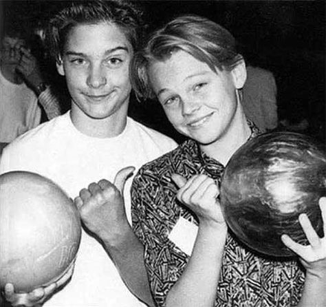 Tobey Maguire and Leo DiCaprio Tobey Maguire Leonardo Dicaprio, Leonard Dicaprio, Tobey Maguire, Young Leonardo Dicaprio, Leo Dicaprio, Long Time Friends, Childhood Photos, Childhood Friends, Film Serie