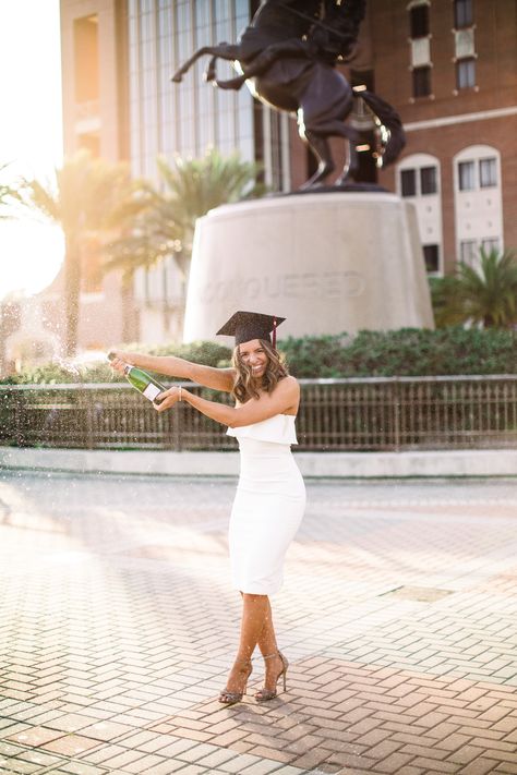 Fsu Graduation Pictures, Graduation Dresses For College, Dresses For College, Graduate Photoshoot, Fsu Graduation, Graduation Outfit College, College Grad Pictures, Graduation Outfit Ideas, Graduation Dress College