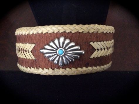 Simple Rustic Beauty Unisex Cuff. This striking Rawhide Leather Cuff is Hand braided, laced, and to Rawhide Braiding, Leather Book Covers, Leather Craft Patterns, Tooled Leather Purse, Leather Wristbands, Bracelet Leather, Braided Leather Bracelet, Hand Tooled Leather, American Leather