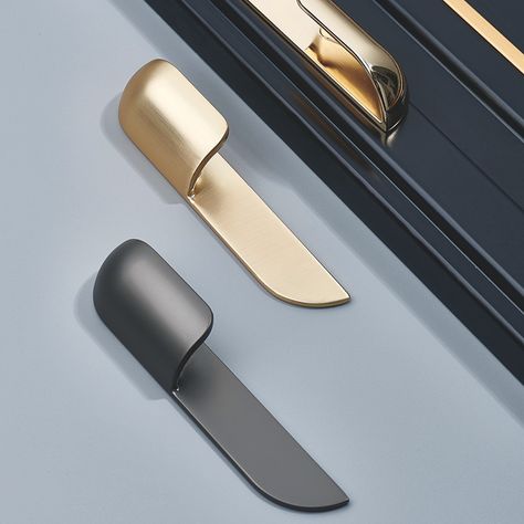 Black Cabinet Handles, Locker Designs, Cabinet Door Hardware, Door Handle Design, Wardrobe Door Handles, Brass Cabinet Handles, Bedside Table Design, Sofa Bed Design, Cardboard Sculpture