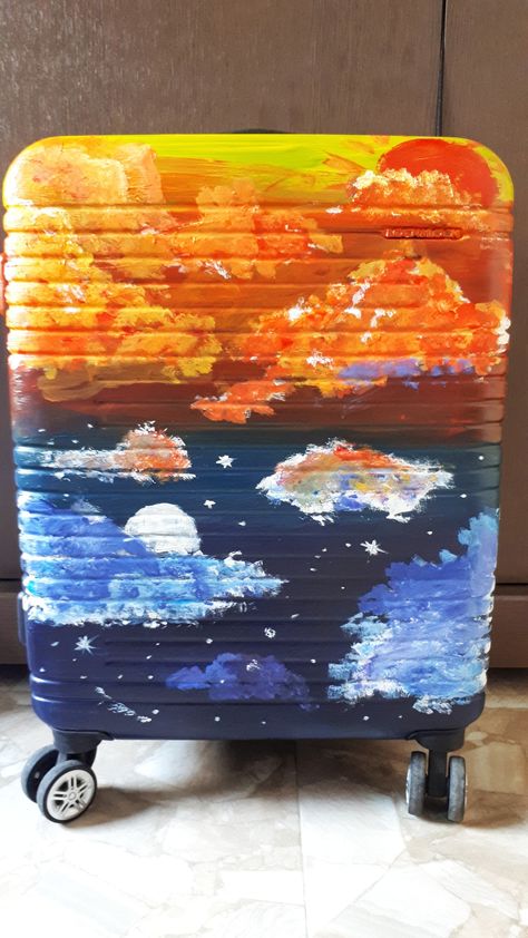 Acrylic paint Painting On Suitcase, Suitcase Painting Ideas, Suitcase Painting, Suitcase Diy, Painted Suitcase, Diy Suitcase, Art Attack, Acrylic Paint, Acrylic Painting