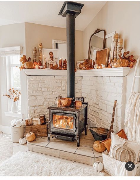 Fall Mantles Ideas, Free Standing Wood Stove, Wood Burning Stove Corner, Corner Wood Stove, Wood Stove Surround, Hearth Ideas, Corner Stove, Stove Decor, Wood Stove Hearth