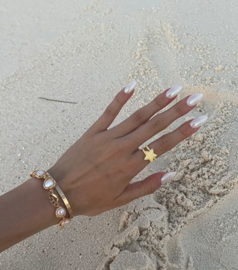 Nail Inspo Beach, Beachy Nail Designs, Beach Nail, Beachy Nails, Summery Nails, Clean Beach, Soft Gel, Beach Nails, Clean Nails