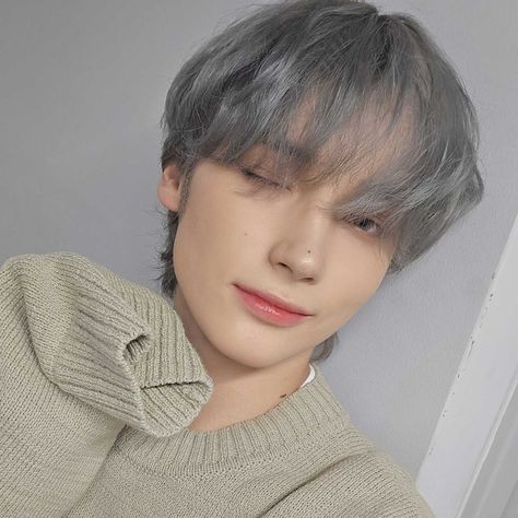 txt huening kai icon Hueningkai Pfp, Kai Icon, Magic Island, Pretty Star, Twitter Icon, Pfp Icons, Huening Kai, Blue Springs, Icon Pfp