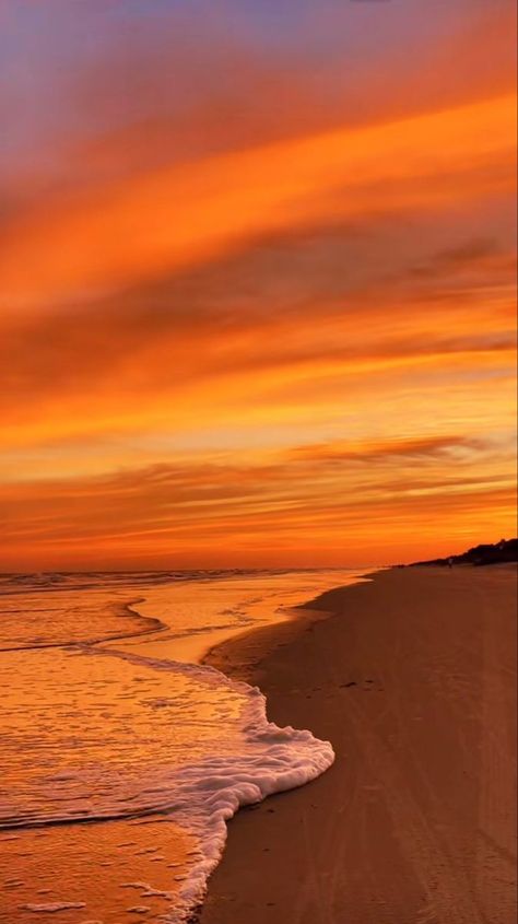 Asthetic Picture Wallpaper Sun Set, Emmycore Aesthetic, Sun Set Aesthetic Wallpaper, Sun Sets Aesthetic, Soft Golden Hour Aesthetic, Sun Set Pictures, Orange Beach Aesthetic, Exulansis On Twitter, Aesthetic Sun Set