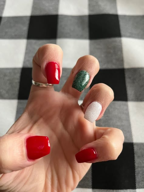 Sparkle White Nails, 2023 Red Nails, Country Acrylic Nails, Christmas Nails Diy, Red And White Nails, Feather Nails, Nail Designs Ideas, Red Christmas Nails, Cute Christmas Nails