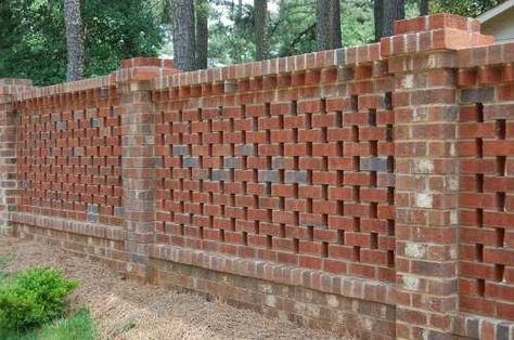 Google Image Result for http://3.bp.blogspot.com/-vXuy52ZnKRM/T0zuJ5NB0NI/AAAAAAAAALs/CEOioTdh9AU/s1600/untitled.bmp Fence Around Pool, Privacy Landscaping Backyard, Modern Gardening, Upcycled Garden, Brick Columns, Lattice Wall, Privacy Landscaping, Concrete Fence, Brick Fence