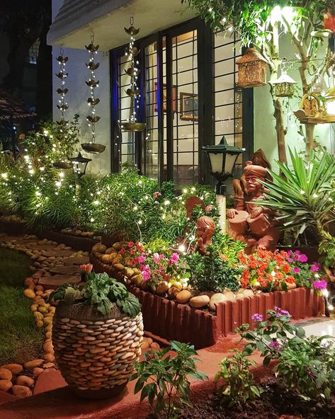 Diwali Garden Decoration, Diwali Lighting Ideas Outdoor, Diwali House Lighting Outdoor, Theme Of The Week, Land Scaping, House Lighting Outdoor, Indian Balcony, Backyard Goals, Rain Chains