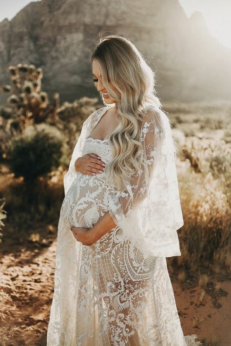 Maternity Shoot Outfit, Maternity Picture Outfits, Boho Maternity Dress, Maternity Photography Poses Outdoors, Outdoor Maternity Photos, Maternity Photo Outfits, Maternity Photography Outdoors, Maternity Picture Ideas, Maternity Photography Poses Pregnancy Pics