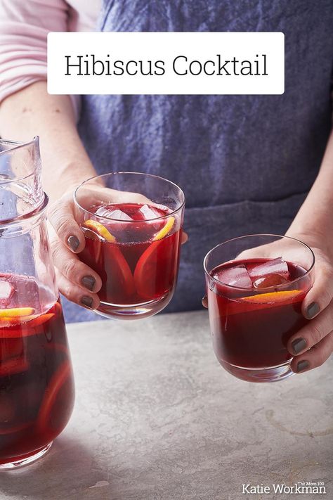 Hibiscus Cocktail / Refreshing hibiscus tea turns into a perfect summer cocktail, garnished as you like with fresh fruit! #mealplanning #pantrycooking #30minutemeals Hibiscus Cocktail, Hibiscus Drink, Orange Juice And Vodka, Fruit Garnish, Canned Juice, Best Summer Cocktails, Red Drinks, Dry January, Tea Cocktails