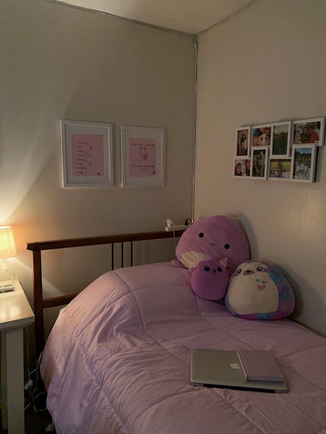 Light Purple Comforter, Aesthetic Room Decor Purple, Light Purple Dorm Room Ideas, Pink And Purple Dorm, Lilac Rooms, Light Purple Room Aesthetic, Pink And Purple Room Ideas, Light Purple Room Decor, Light Purple Room Ideas