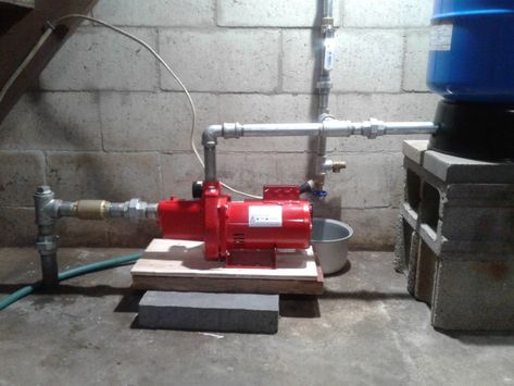 shallow well jet pump Well Water System Plumbing, Diy Water Pump No Electricity, Tiny Home Water System, Box House Design, Well Water System, Shallow Well Pump, Hand Pump Well, Manual Water Pump, Water Pump System