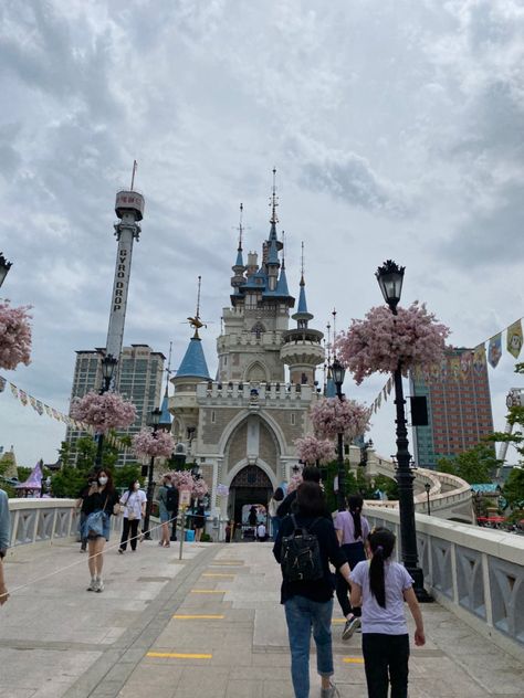 Lotte World Castle in Seoul, South Korea Lotte World Seoul Aesthetic, Korea Lotte World, Seoul Lotte World, Korea Destination, Lotte World Seoul, South Korea Photography, Seoul Korea Travel, Korea Trip, South Korea Seoul