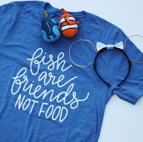 Disneyland Clothes, Disneyland Instagram, Nemo Bruce, Disney Attire, Funny Disney Shirts, Disney Gear, Cute Disney Outfits, Disney Trip Shirts, Funny Disney