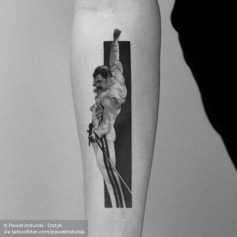 Freddie Mercury. Freddy Mercury Tattoos, Queen Tattoo Band, Freddie Tattoo, Mercury Tattoo, Freddie Mercury Tattoo, Potrait Tattoo, Music Sleeve, Queen Drawing, Rock Tattoo