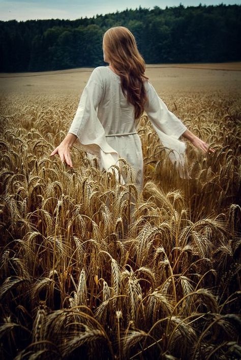 Have you ever watched a summer storm roll in? The air is almost always still with anticipation, heavy and pregnant with rain. The sky sinks into darkness as far away clouds pick up speed across the… Fields Of Gold, Wheat Field, Field Of Dreams, Wheat Fields, Trik Fotografi, The Meadows, 인물 사진, Senior Pictures, Photo Poses