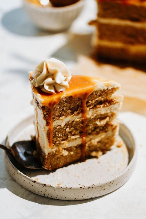 Chai Spice Cake, Dirty Chai Latte, Chai Spice Mix, Paris Bakery, Spiced Cake, Espresso And Cream, Caramel Drizzle, Cake Layers, Salted Caramel Sauce