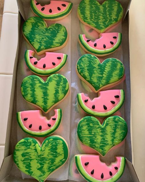 Watermelon Cookies Decorated, Watermelon Sugar Cookies, Summer Sugar Cookies, Watermelon Cookies, Watermelon Cupcakes, Whimsical Pottery, Yalda Night, Bake Ideas, Red Watermelon