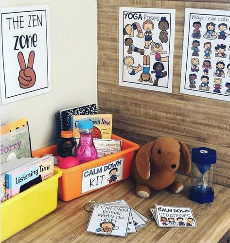 20 Inspiring Calm Down Corner Options for Your Classroom Calm Down Center, Calm Down Kit, Calm Classroom, Zen Zone, Calm Down Corner, Calming Activities, Mindfulness For Kids, Classroom Setup, Classroom Inspiration