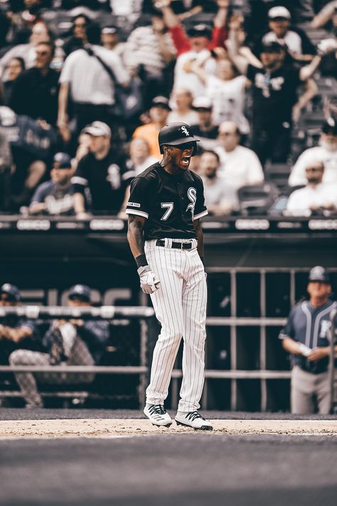 White Sox Aesthetic, Chicago White Sox Wallpaper, Baseball Wallpapers, Baseball Motivation, Baseball Things, Baseball Wallpaper, Mlb Wallpaper, Baseball Photography, Socks Aesthetic