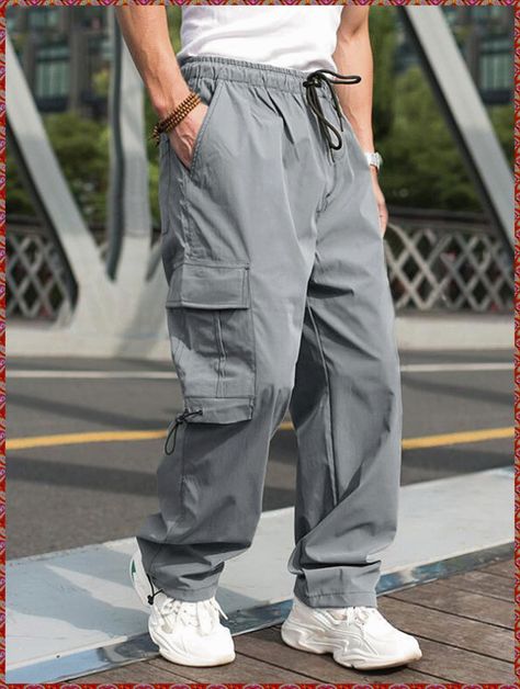 Mens Outfits With Cargo Pants, Mens Baggy Cargo Pants, Grey Cargos Men, Baggy Trousers Outfit Men, Grey Cargo Pants Outfit Men, Baggy Cargo Pants Outfit Men, Track Pants Outfit Mens, Men Trousers Outfit, Grey Outfit Men