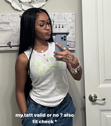 Kelsei Queen, Birthday Hairstyles, Every Woman, Fanfiction, Black Women, The Story, Books Wattpad, Cute Outfits, Wattpad