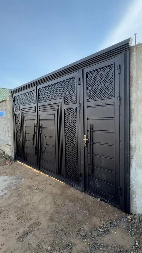 Crafting Elegance with Main Gate Designs Modern Front Gate Design, Main Gate Designs, New Gate Design, Latest Main Gate Designs, Iron Main Gate Design, Modern Main Gate Designs, Decoration Nails, Home Gate, Main Gates