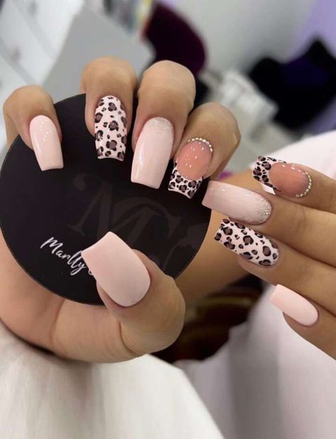 Solid Color Nails, Leopard Print Nails, Nail Art At Home, Colorful Nails, Print Nails, Nail Supplies, Pink And White Flowers, False Nail, Rhinestone Designs