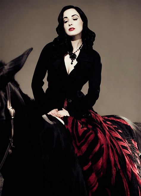 Dita Dita Von Teese Burlesque, Dita Von Teese Style, Dita Von Tease, Victorian Goth, Bettie Page, Dita Von, Dita Von Teese, Gothic Beauty, Beauty And Fashion