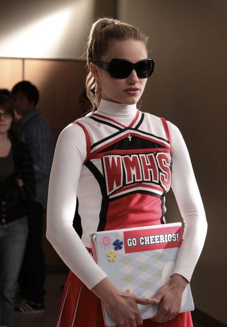 Glee Season 1, Diana Agron, Lilly Pulitzer Outfits, Glee Fashion, Quinn Fabray, Cheerleader Costume, Hallowen Costume, Cheerleading Outfits, Glee Cast