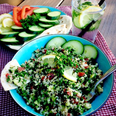 Quinoa Tabouli (Gluten free and oil free) Quinoa Tabouli, Tabouli Recipe, Tabouli Salad, Vegan Oil Free, Veggie Bowls, Quinoa Dishes, Anti Inflamatory, Roasted Red Pepper Hummus, Gluten Free Salads