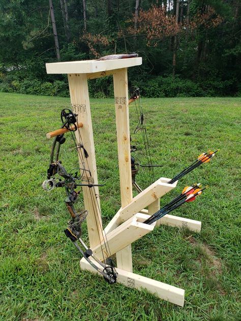 Diy Bow Holder Archery, Archery Range Ideas, Archery Storage, Compound Bow Holder, Archery Stand, Welded Flowers, Archery Target Stand, Diy Archery Target, Diy Bow Holder