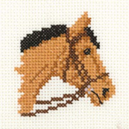 Bay Pony, Cross Stitch Horse, Heritage Crafts, Small Cross Stitch, Animal Cross Stitch Patterns, Horse Pattern, Mini Cross Stitch, Mini Cross, Cross Stitch Cards