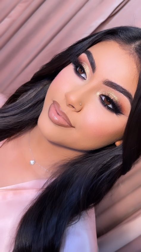 Makeup Inspo For Wedding, Cute Makeup Looks For Black Dress, Full Face Makeup Natural Glam, Graduation Makeup Glam, Makeup Looks Sweet 16, Full Glam Makeup Looks Prom, Natural Dark Makeup, Matt Makeup Look, Morena Make Up Look