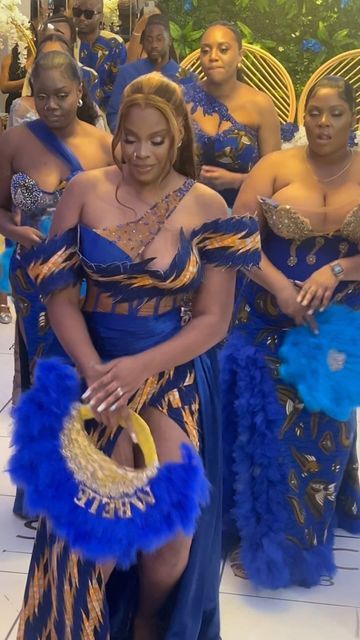 Blue Ankara Dress Styles, Ankara Wedding Guest Outfit, Ankara Wedding Gowns, Ankara Asoebi Styles, Grad Gowns, Ankara Asoebi, Blue Ankara, Asoebi Lace, 2023 Bride