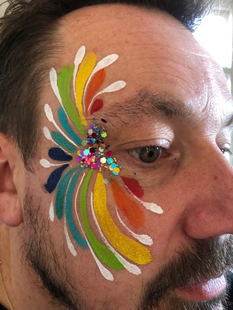 Rainbow Facepainting Easy, Pride Facepainting, Rainbow Face Paint Pride, Rainbow Face Paint Easy, Pride Face Painting, Men Face Paint, Adult Face Paint Ideas, Pride Face Paint Ideas, Face Painting Adults